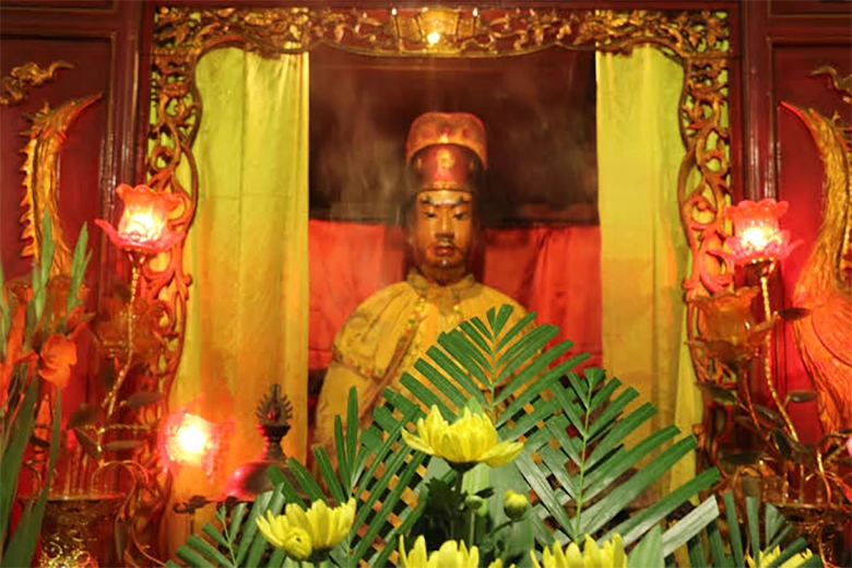 Uy Minh Vuong Ly Nhat Quang