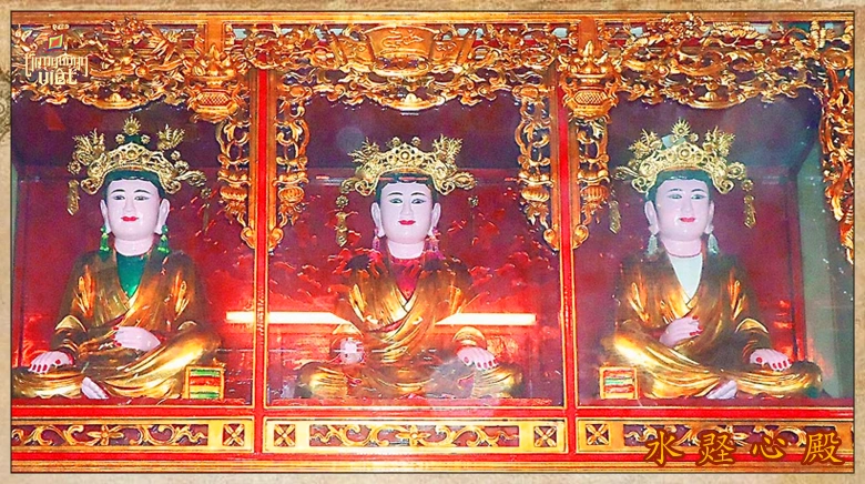bai tri ban tho co 3 tuong thanh mau