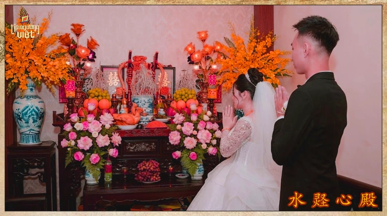 le gia tien trong ngay cuoi